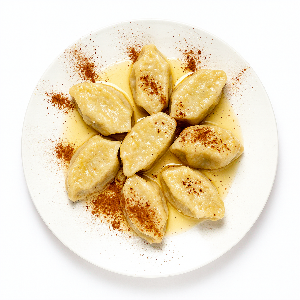 Puszyste gotowane leniwe pierogi z pysznym sosem